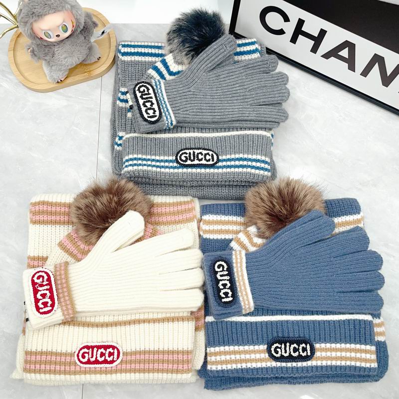 Gucci Scarf Hat Gloves dx02